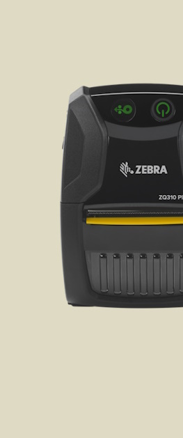 En Zebra ZQ310 Plus mobile etikettskriver sett forfra på en brun bakgrunn.